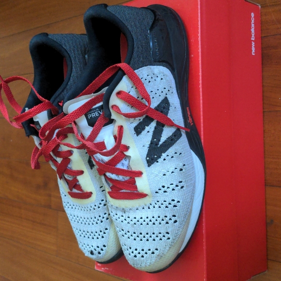 New balance men's size 8 2E minimus prevail - Picture 7 of 10